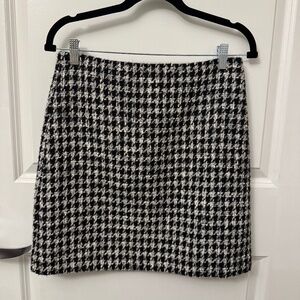 LOFT Houndstooth Women’s Mini Skirt